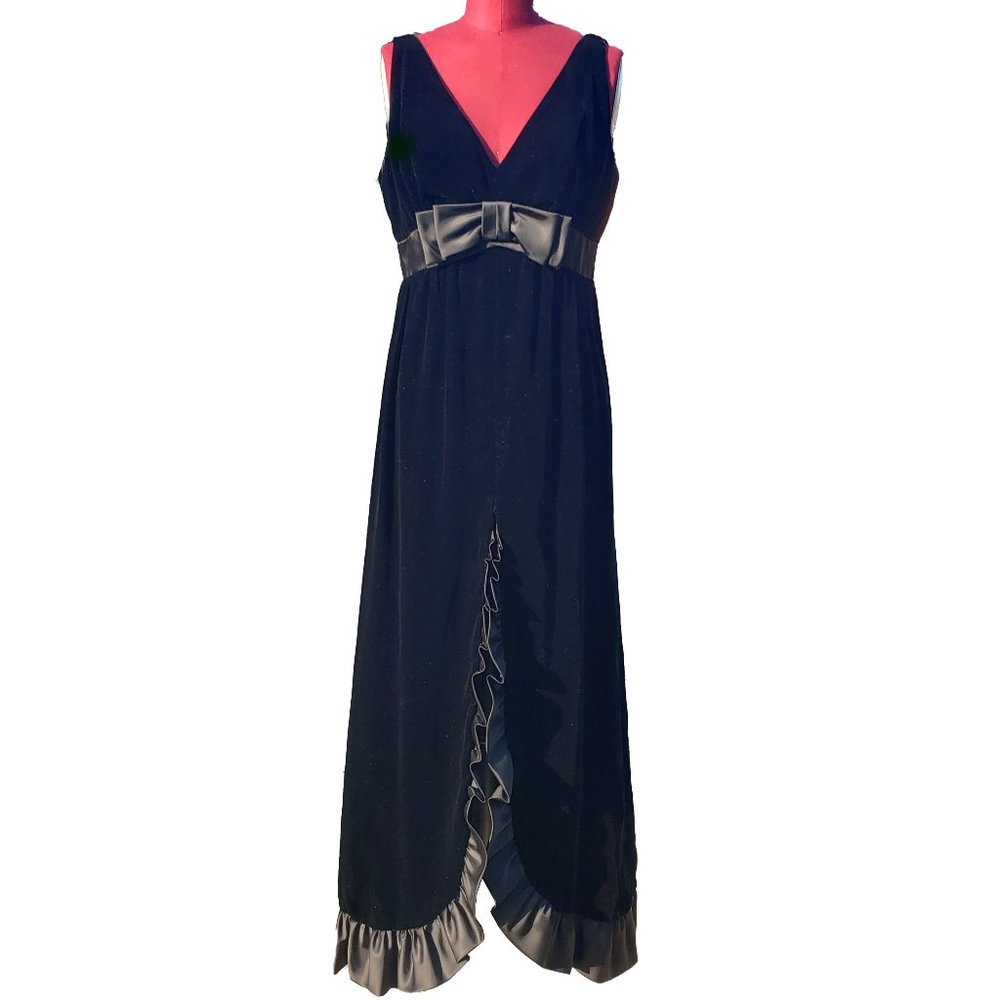 Black Velvet Evening Gown V Neck Empire Bow Sleeveless Ruffles S/M Vintage 60s